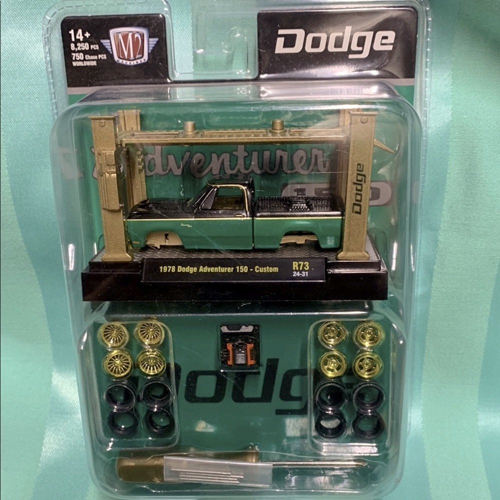 M2 1978 Dodge Adventurer 150 Custom Chase